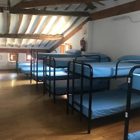 Municipal El Corro De Hostal